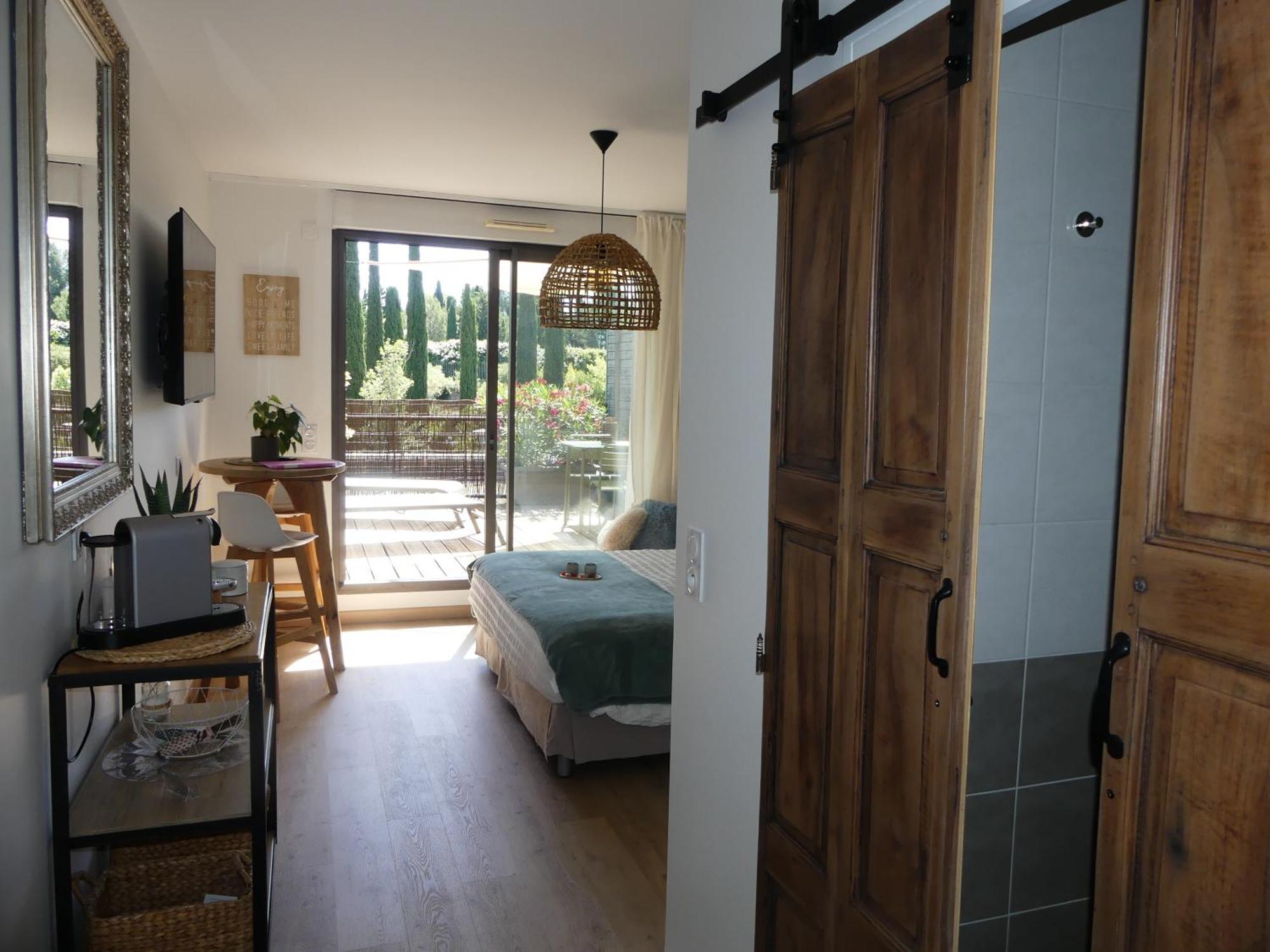 Studio Nuitee En Provence 2 Éguilles Exterior foto