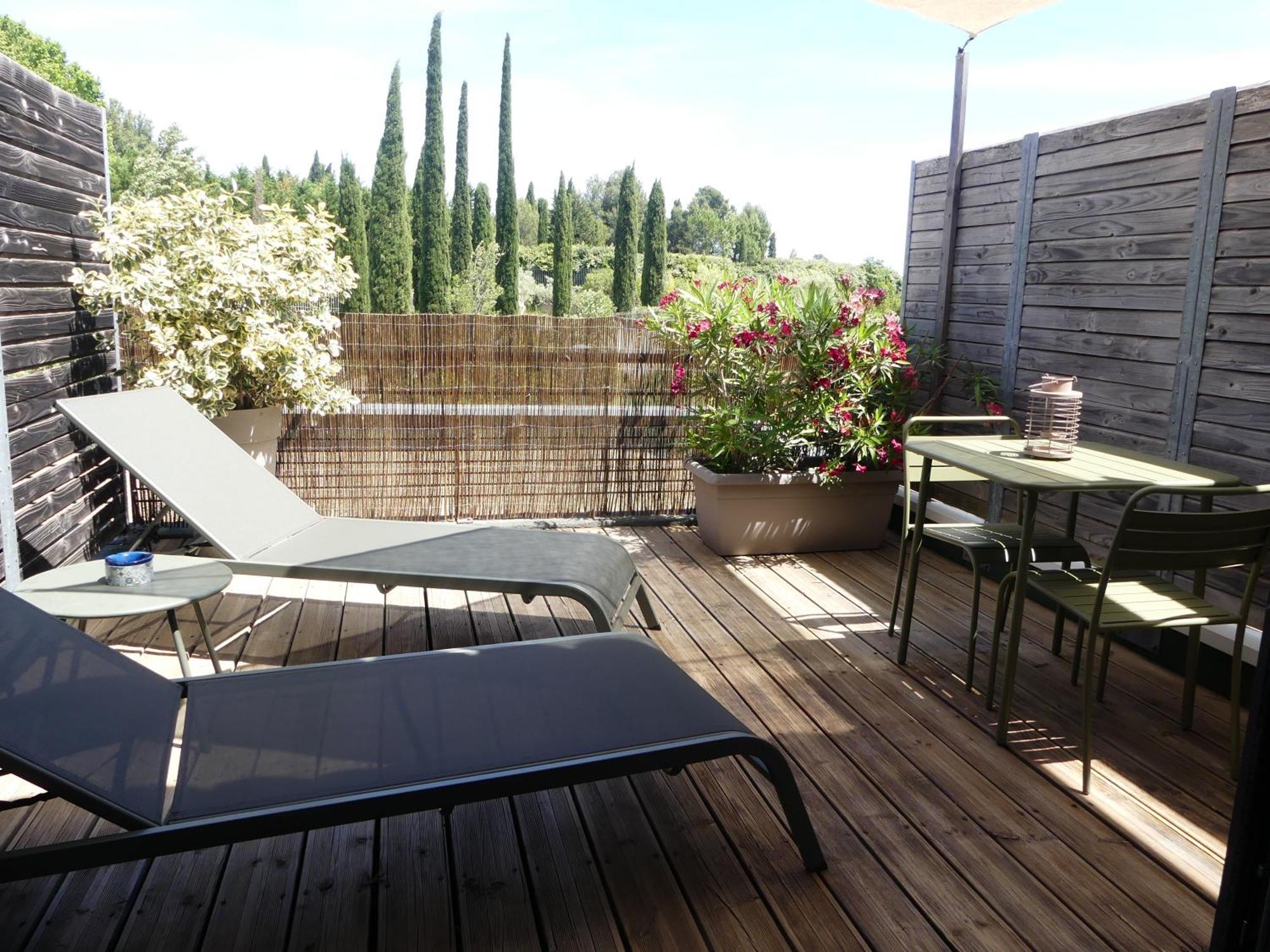 Studio Nuitee En Provence 2 Éguilles Exterior foto